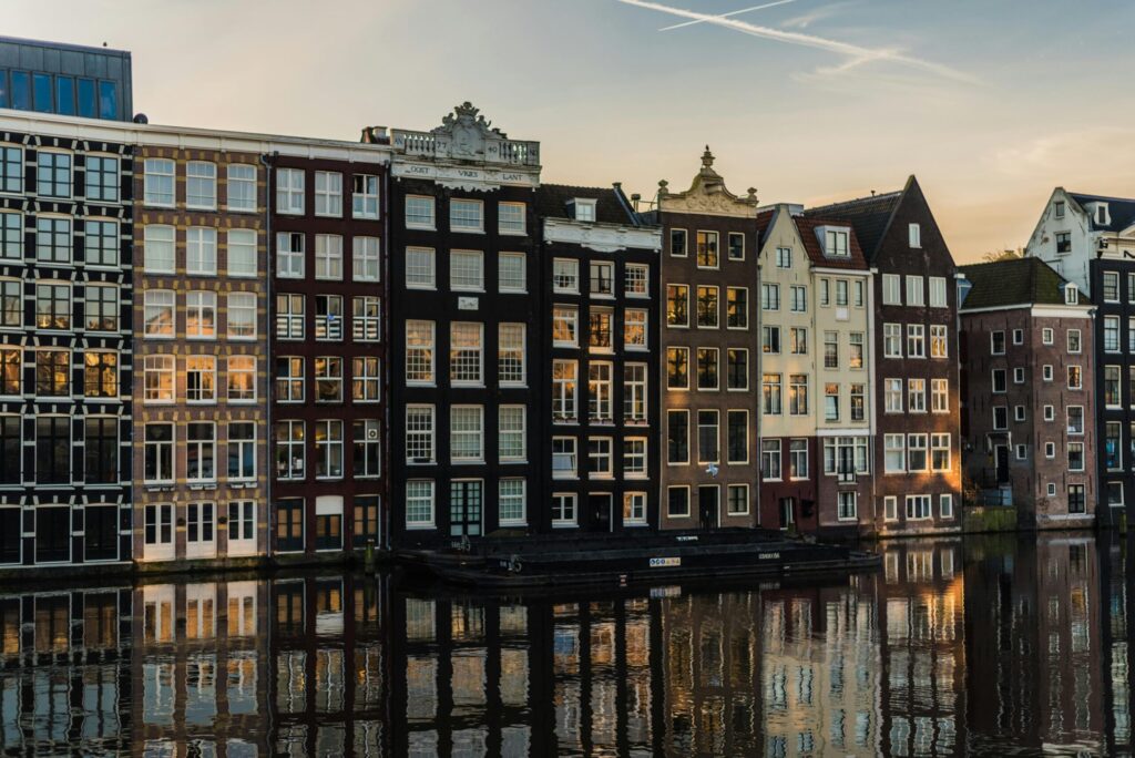 Removals company Amsterdam - picture of houses in netherlands